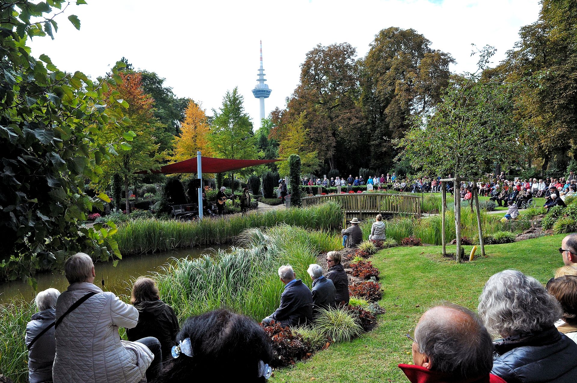 2019 09 15 wOrtwechsel Auf dem Friedhof Madeleine Sauveur Location